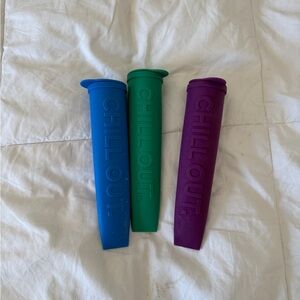 3-Pack Silicone Ice Pop Molds with Lids | Reclining "Chill Out"